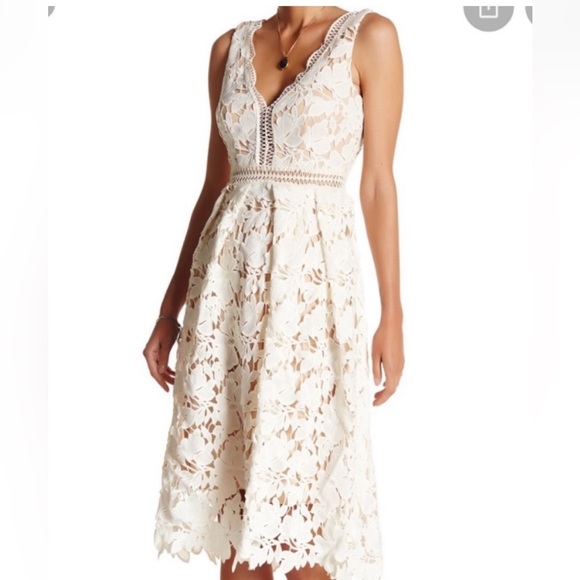 Romeo & Juliet Couture Dresses & Skirts - New nwt Romeo & Juliet Couture Canvas Lace Overlay Dress XS